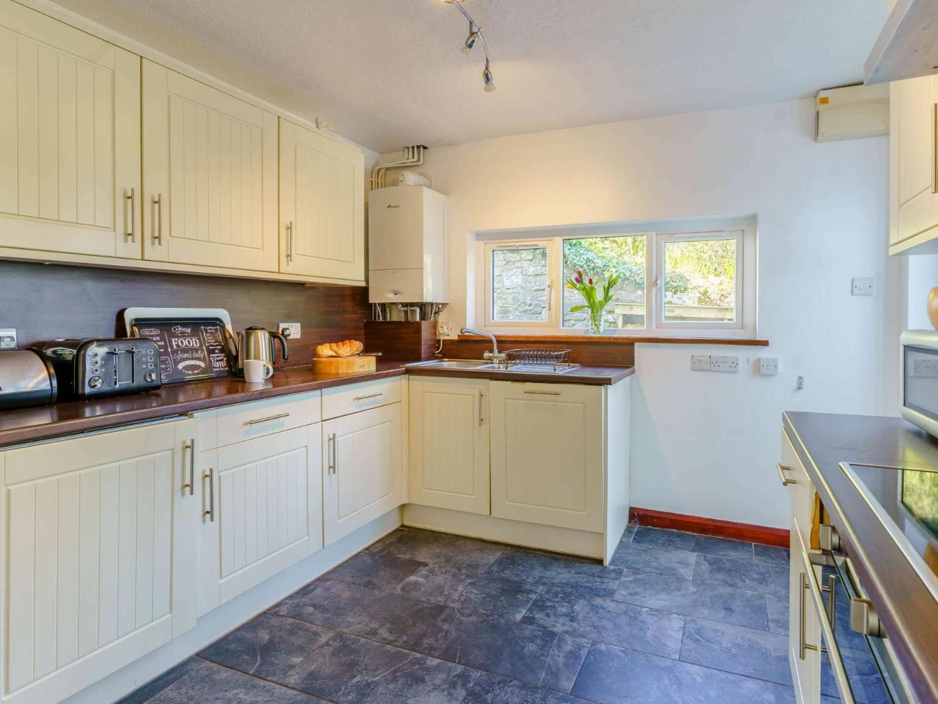 4 Bed In 52743 Ferienhaus