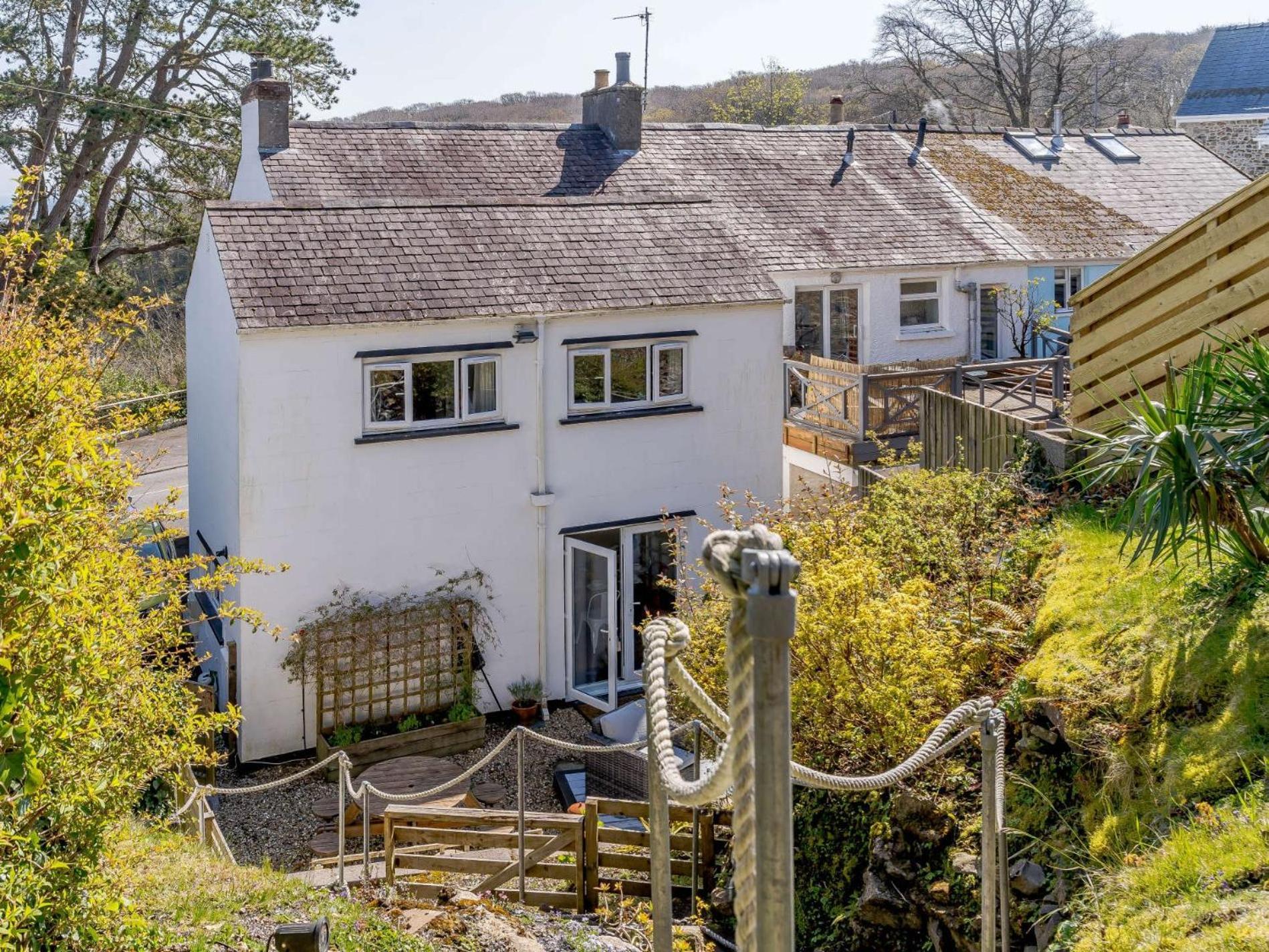 4 Bed In 52743 Ferienhaus *